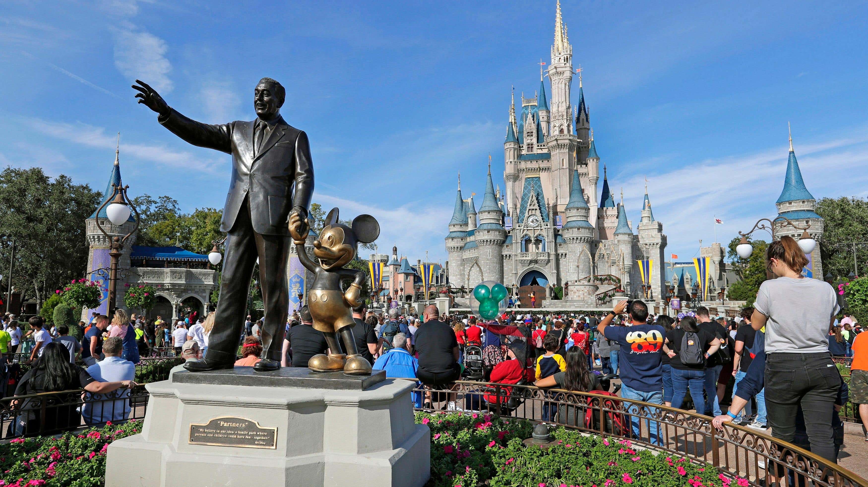 Disney demanda al gobernador de Florida, Ron DeSantis